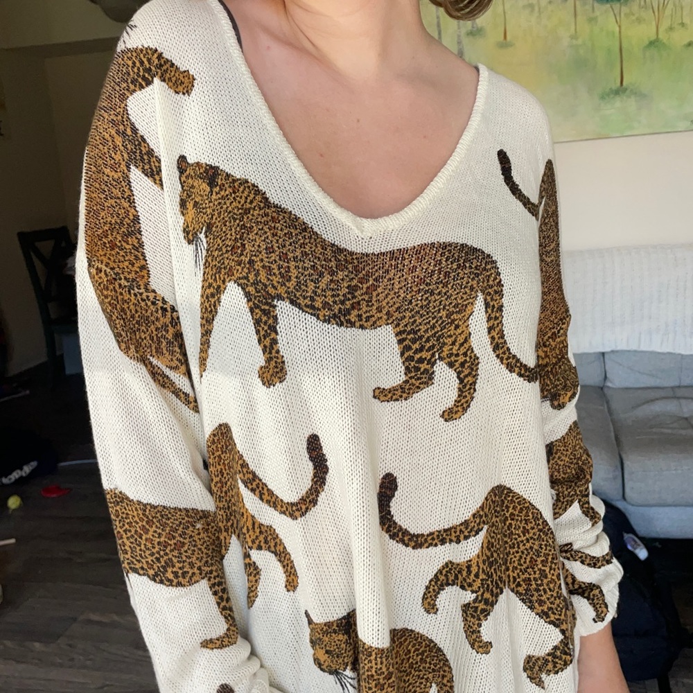 Show me your mumu hug me leopard sweater